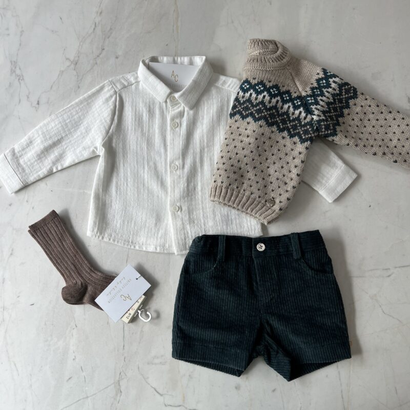 CONJUNTO SUETER CON CAMISA Y SHORT PANA COLECCION "ESENCIAL" - Imagen 3