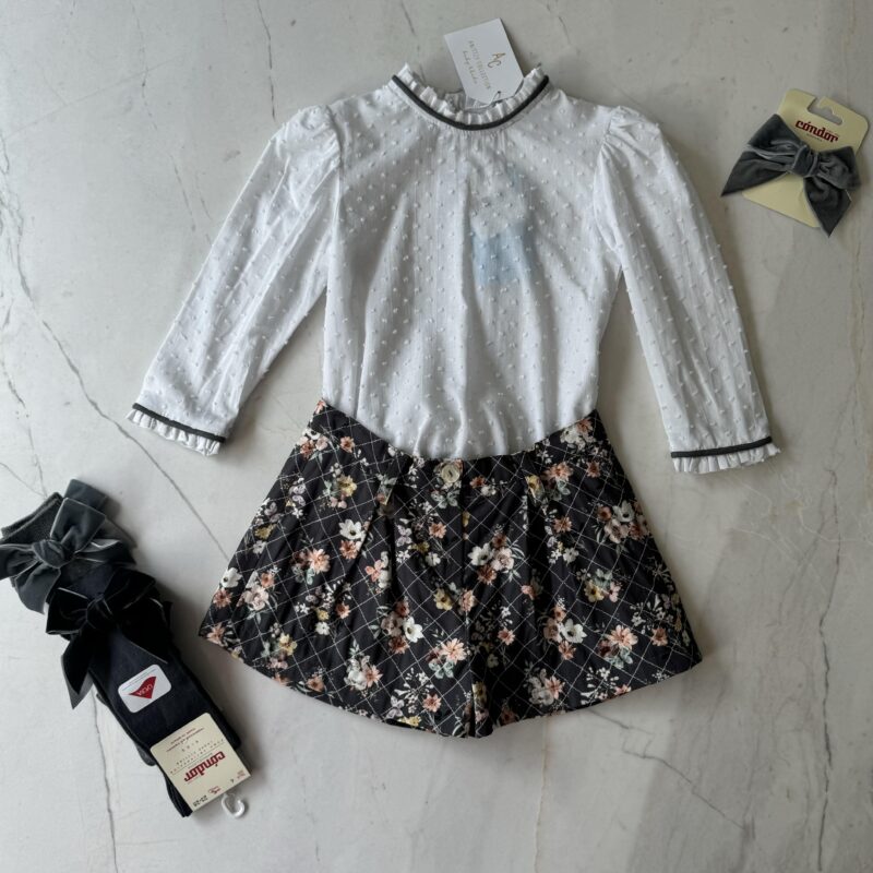 CONJUNTO DE SHORT CON CAMISA PLUMETI - Imagen 2