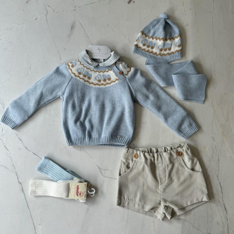 CONJUNTO DE SHORT CON CAMISA, SUETER, GORRO CAMIONES